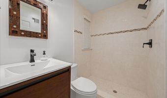5104 SCARSDALE Rd, Bethesda, MD 20816