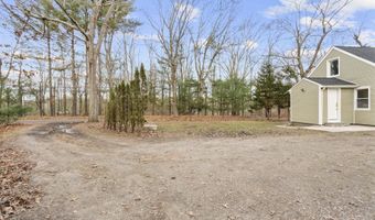 117 W Chippen Hill Rd, Burlington, CT 06013