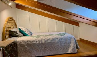 3198 WAWAE Rd, Kalaheo, HI 96741