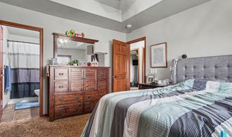 101 S Summer Ave, Brandon, SD 57005