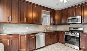 57 W 5TH St 1, Bayonne, NJ 07002