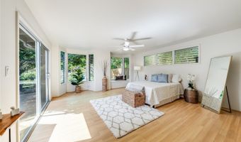 520 Papalani St, Kailua, HI 96734
