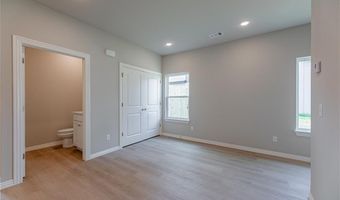 1906 SW Poigai Ct 1, Bentonville, AR 72712