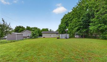 233 22nd St, Baxter Springs, KS 66713