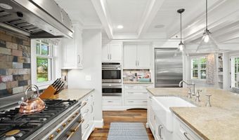 1801 N HARTFORD St N, Arlington, VA 22201