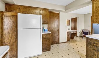 1181 Karth Lake Dr, Arden Hills, MN 55112