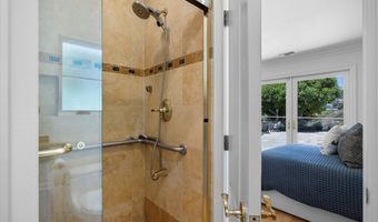 6883 Crest Rd, Rancho Palos Verdes, CA 90275