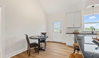 123 Fox Hall Dr, Amherst, VA 24521
