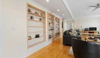 24 Pleasant St, Bangor, ME 04401