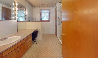 820 S 1st St, Albion, NE 68620
