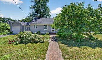 90 Lowell St, Andover, MA 01810