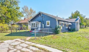 1528 W Idaho Ave, Chickasha, OK 73018