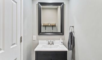 22438 Maple Rdg, Adel, IA 50003