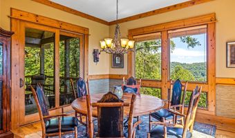 12 Trailridge Rd, Asheville, NC 28804