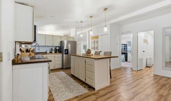 16020 E 5th St, Bayview, ID 83803