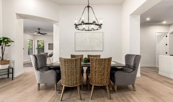 940 W MACAW Dr, Chandler, AZ 85286