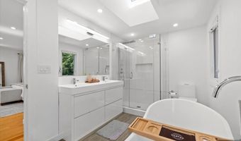 98 Prescott St, Demarest, NJ 07627