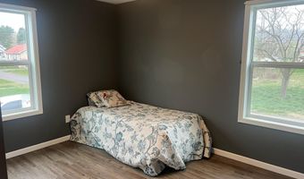 127 Calhoun St, Alderson, WV 24910