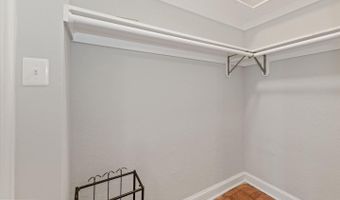 1010 25TH St NW #208, Washington, DC 20037