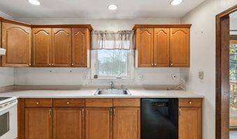 14 Sand Hill Rd, Bethel, CT 06801