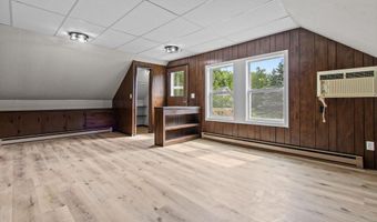 1903 E APPLE CREEK Rd, Appleton, WI 54913