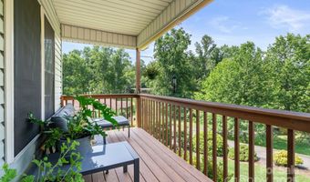 12 Buckshot Ridge Dr, Asheville, NC 28804