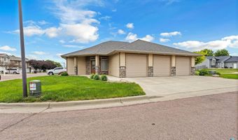301 S Spring Pl, Brandon, SD 57005