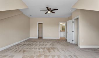 5053 DONOVAN Dr, Alexandria, VA 22304