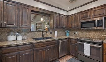 6410 HAMSTEAD Dr, Amarillo, TX 79109
