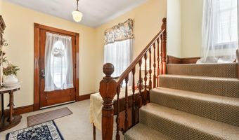 49 Western Ave, Bath, ME 04530