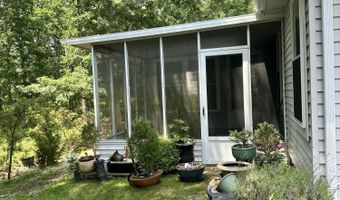 19 Dogwood Dr, Barnegat, NJ 08005