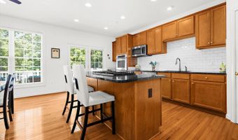 2642 FOREMAST Aly, Annapolis, MD 21401