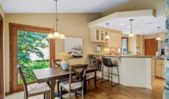 451 Reflection Rd, Apple Valley, MN 55124