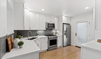 350 Nutmeg St 105, San Diego, CA 92103