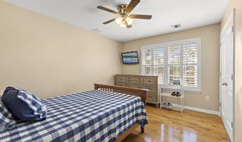153 Vivas Dr, Barnegat, NJ 08005