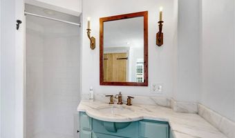 42 Second St, Newport, RI 02840