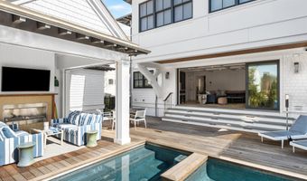 162 76th St, Avalon, NJ 08202