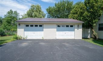 720 Bennett Rd, Angola, NY 14006