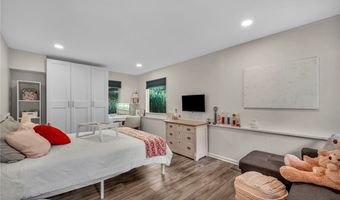 1425 Partridge Ln, Akron, OH 44333