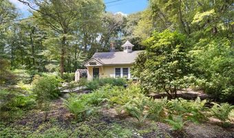 96 Steamboat St, Jamestown, RI 02835