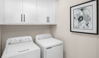 4290 Reusch Cir, New Castle, DE 19720