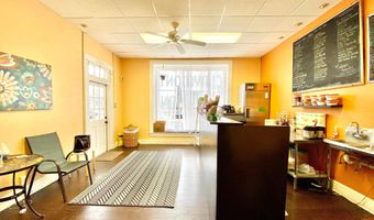 8 COMMONWEALTH Ave, Claymont, DE 19703