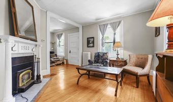 12 E Summer St, Bangor, ME 04401