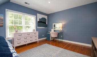 8 SHILEY St, Annapolis, MD 21401