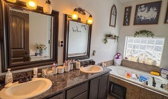 1837 Hays Dr, Carlsbad, NM 88220