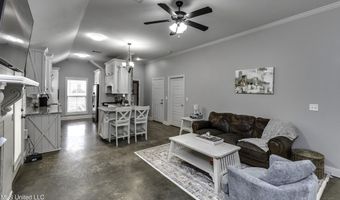 730 Sawgrass Lakes Dr, Brandon, MS 39042