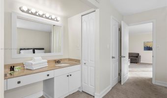 9440 W Bay Harbor Dr 3C, Bay Harbor Islands, FL 33154