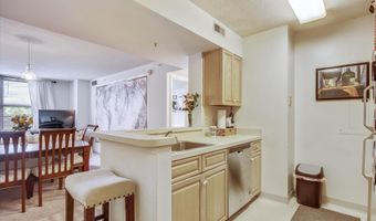 5000 BATTERY Ln 202, Bethesda, MD 20814