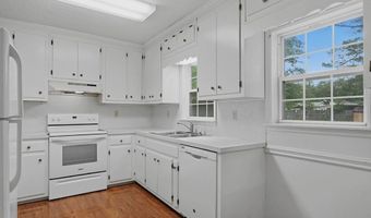 2008 McIntosh Rd, Albany, GA 31701