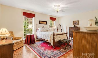 456 Mills Gap Rd, Arden, NC 28704